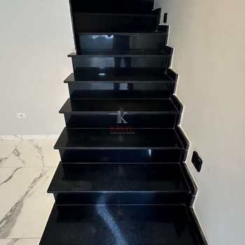 Casa em Praia Grande, bairro Guilhermina