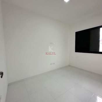 Casa em Praia Grande, bairro Maracanã