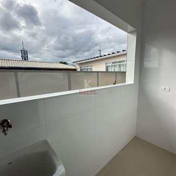 Casa em Praia Grande, bairro Maracanã