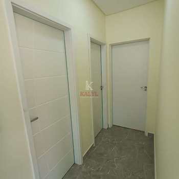 Casa em Praia Grande, bairro Maracanã