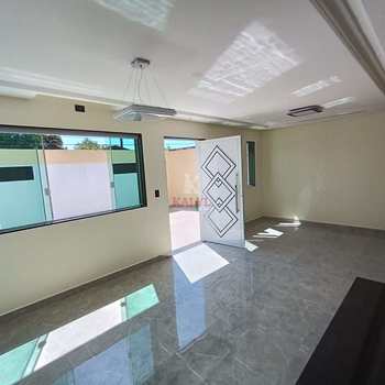 Casa em Praia Grande, bairro Maracanã