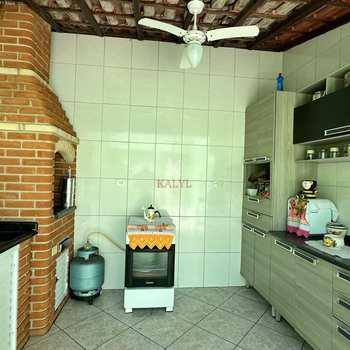Sobrado em Praia Grande, bairro Guilhermina