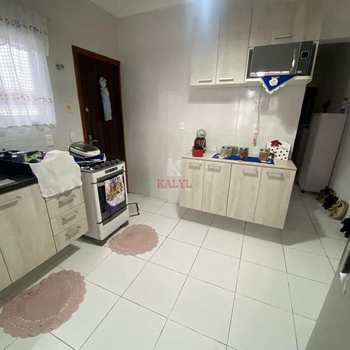 Casa em Praia Grande, bairro Guilhermina