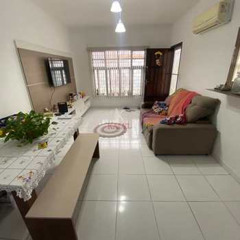 Casa em Praia Grande, bairro Guilhermina