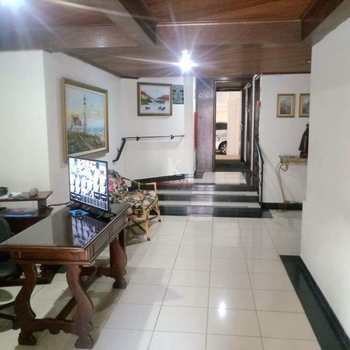 Apartamento em Praia Grande, bairro Guilhermina