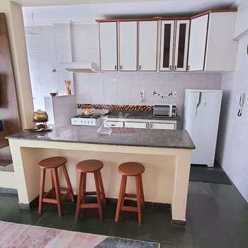 Apartamento em Praia Grande, bairro Guilhermina