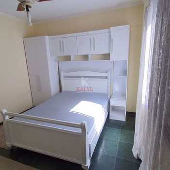 Apartamento em Praia Grande, bairro Guilhermina