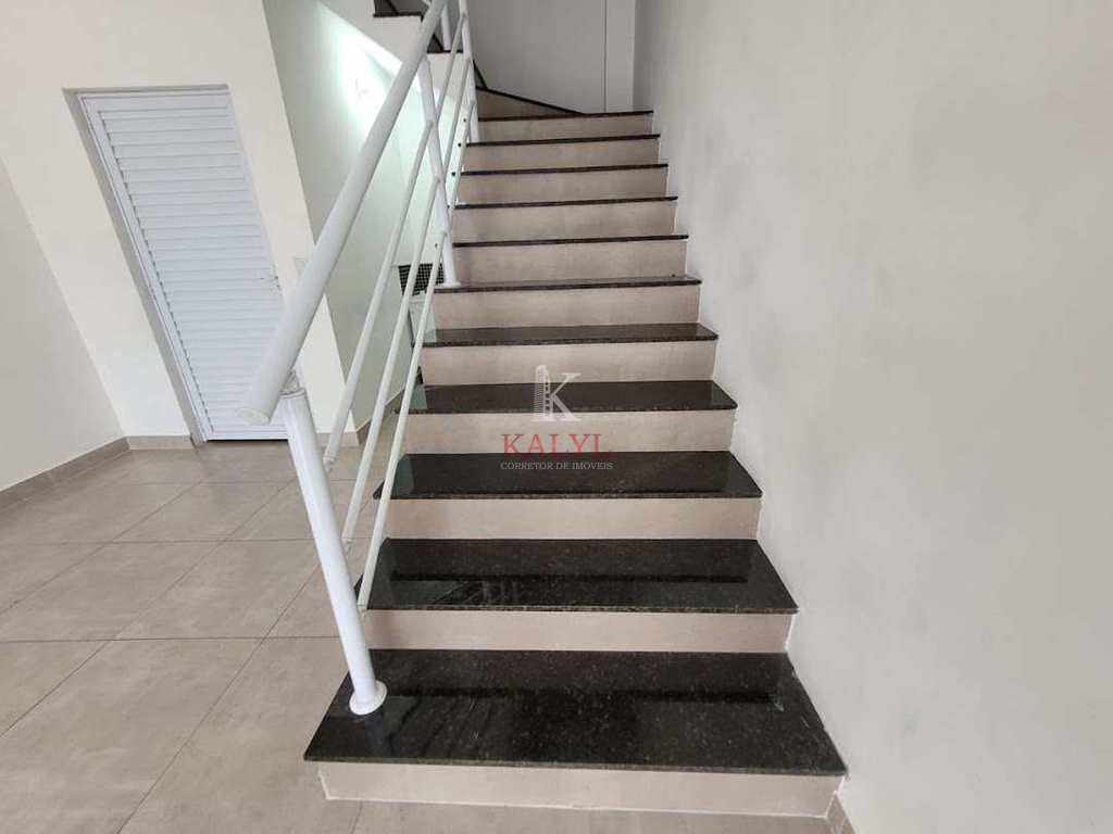 Loja em Praia Grande, no bairro Boqueirão