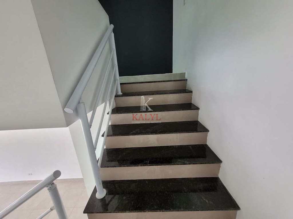 Loja em Praia Grande, no bairro Boqueirão