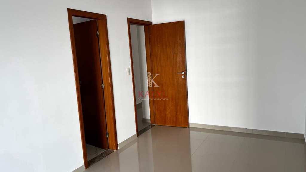 Apartamento em Praia Grande, no bairro Tupi