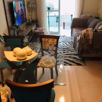 Apartamento em Praia Grande, bairro Guilhermina