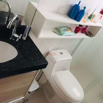 Apartamento em Praia Grande, bairro Guilhermina