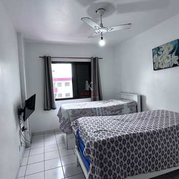 Apartamento em Praia Grande, bairro Guilhermina