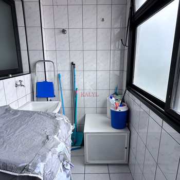 Apartamento em Praia Grande, bairro Guilhermina