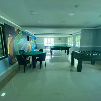 Apartamento em Praia Grande, bairro Guilhermina