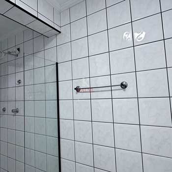 Apartamento em Praia Grande, bairro Vila Guilhermina