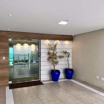 Apartamento em Praia Grande, bairro Guilhermina