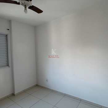 Apartamento em Praia Grande, bairro Guilhermina