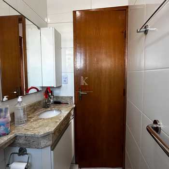 Casa em Praia Grande, bairro Tupi