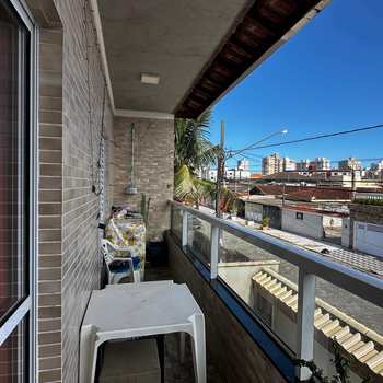 Casa em Praia Grande, bairro Tupi