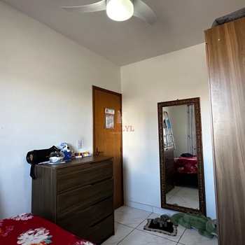 Casa em Praia Grande, bairro Tupi