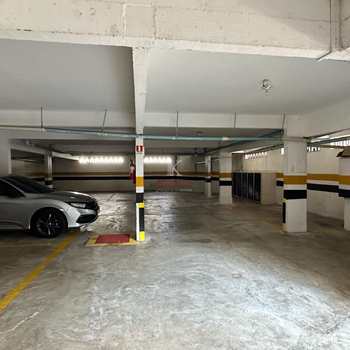 Apartamento em Praia Grande, bairro Guilhermina