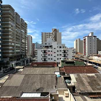 Apartamento em Praia Grande, bairro Guilhermina