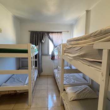 Apartamento em Praia Grande, bairro Guilhermina