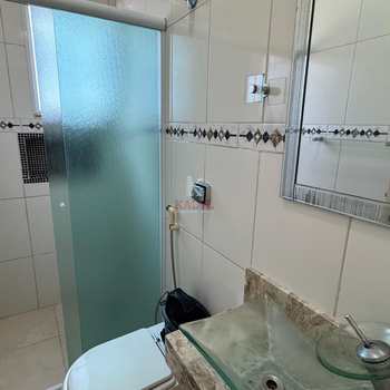 Apartamento em Praia Grande, bairro Guilhermina
