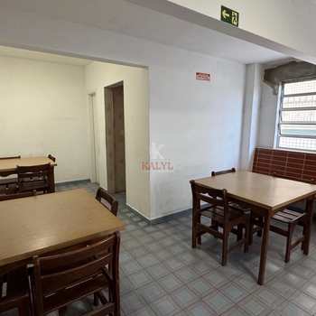 Apartamento em Praia Grande, bairro Guilhermina