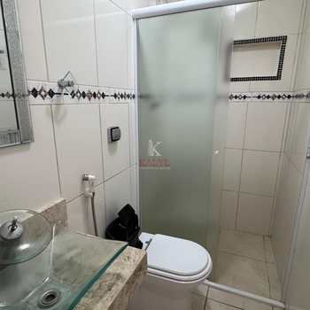Apartamento em Praia Grande, bairro Guilhermina