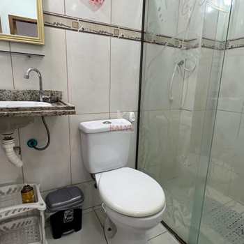 Apartamento em Praia Grande, bairro Guilhermina