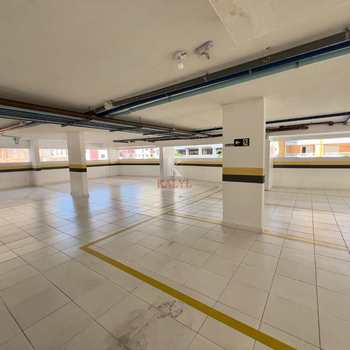 Apartamento em Praia Grande, bairro Guilhermina