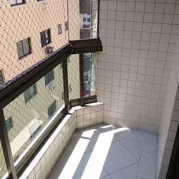 Apartamento em Praia Grande, bairro Guilhermina
