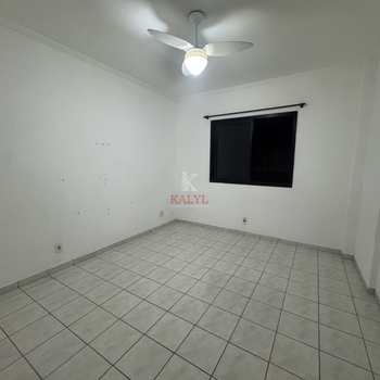 Apartamento em Praia Grande, bairro Guilhermina