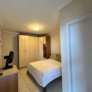 Apartamento em Praia Grande, bairro Guilhermina