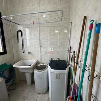 Apartamento em Praia Grande, bairro Guilhermina
