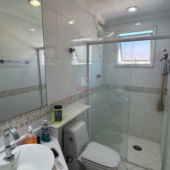 Apartamento em Praia Grande, bairro Guilhermina