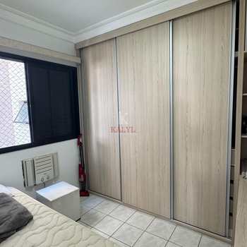 Apartamento em Praia Grande, bairro Guilhermina