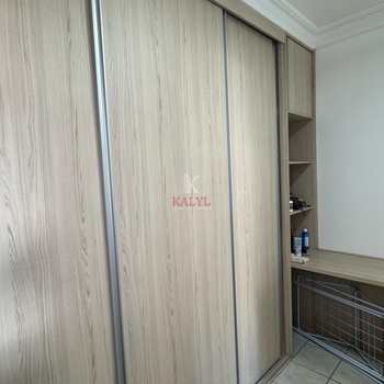 Apartamento em Praia Grande, bairro Guilhermina