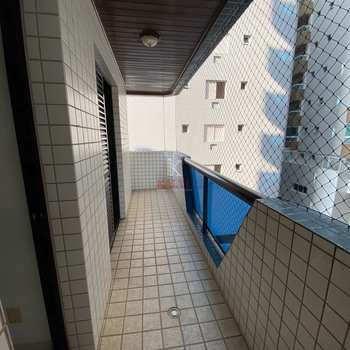 Apartamento em Praia Grande, bairro Guilhermina