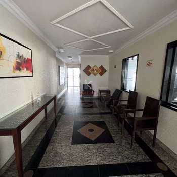 Apartamento em Praia Grande, bairro Guilhermina