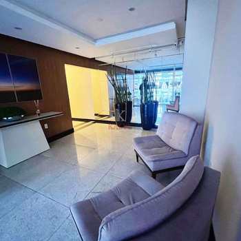Apartamento em Praia Grande, bairro Guilhermina