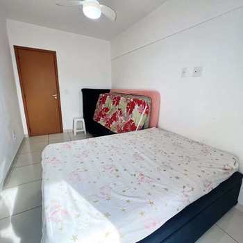 Apartamento em Praia Grande, bairro Guilhermina