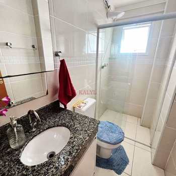 Apartamento em Praia Grande, bairro Guilhermina