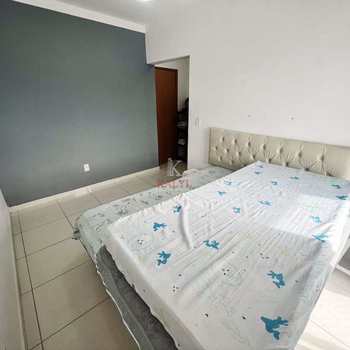 Apartamento em Praia Grande, bairro Guilhermina