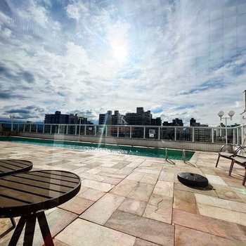 Apartamento em Praia Grande, bairro Guilhermina