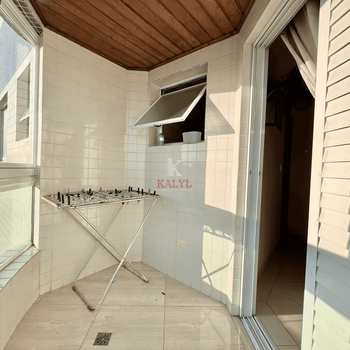 Apartamento em Praia Grande, bairro Guilhermina