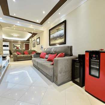 Apartamento em Praia Grande, bairro Guilhermina