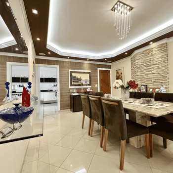 Apartamento em Praia Grande, bairro Guilhermina